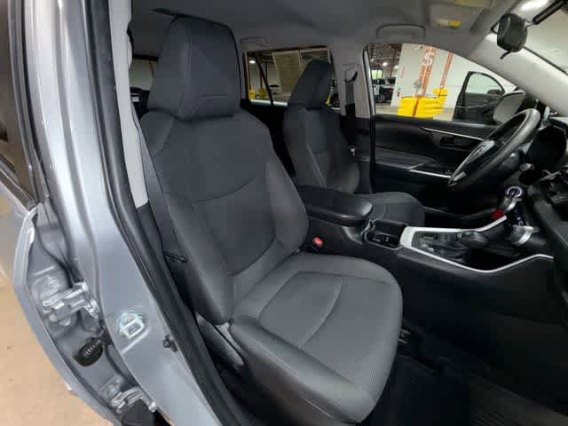 Thumbnail: 2024 Toyota RAV4 - 16