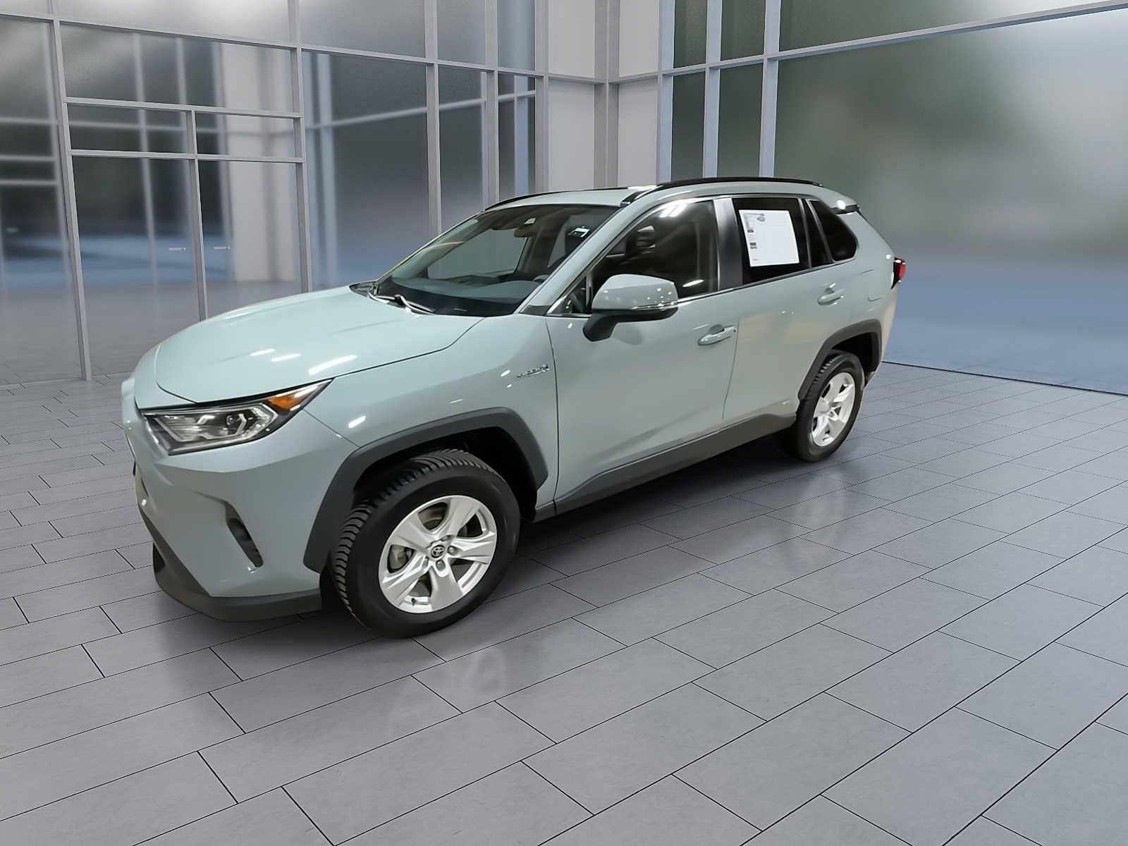 Thumbnail: 2021 Toyota RAV4 - 4