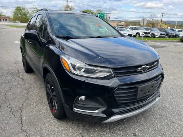 Thumbnail: 2020 Chevrolet Trax - 3