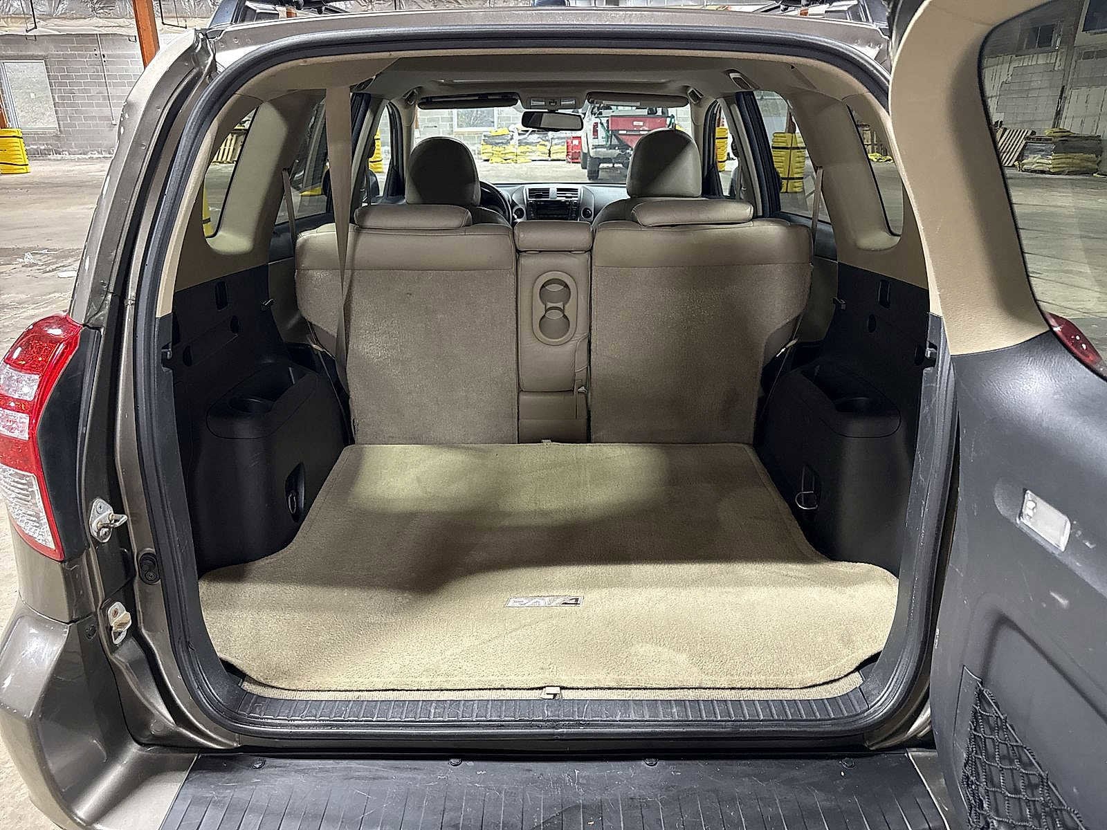 Thumbnail: 2009 Toyota RAV4 - 10