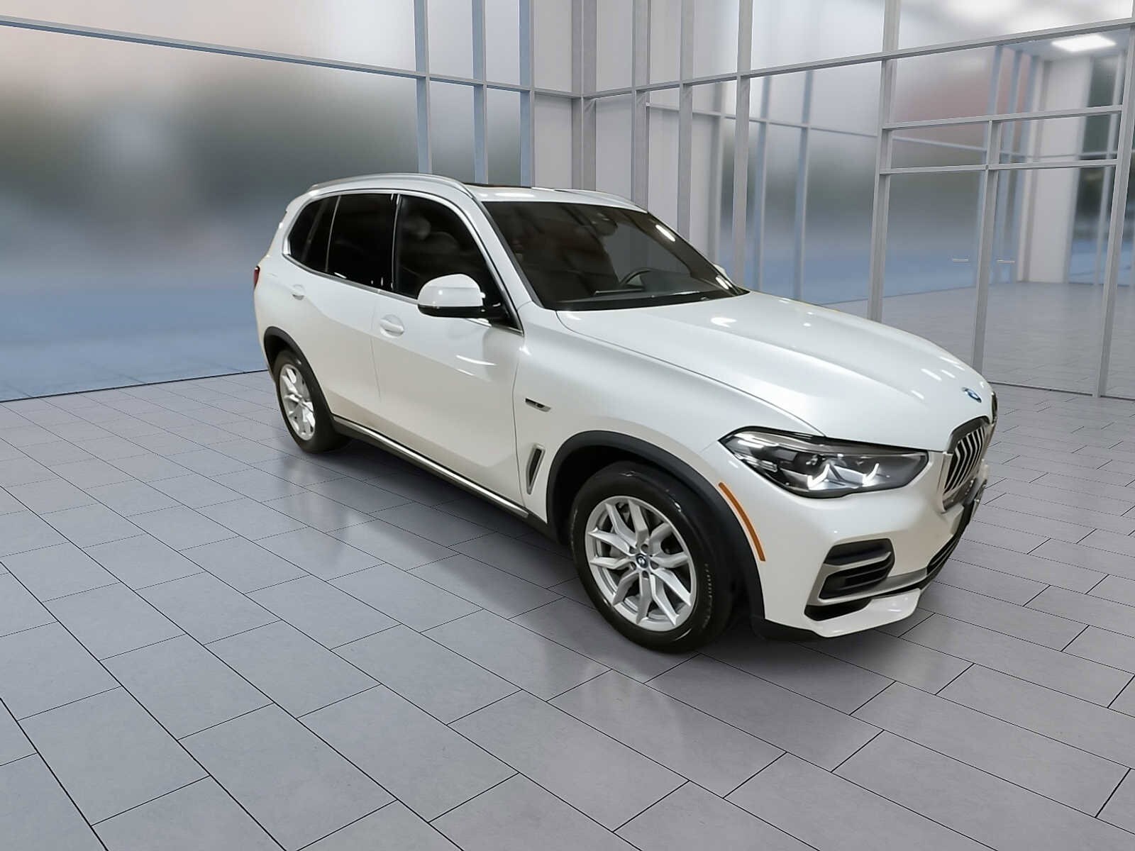2022 Bmw X5 xDrive45e photo 2
