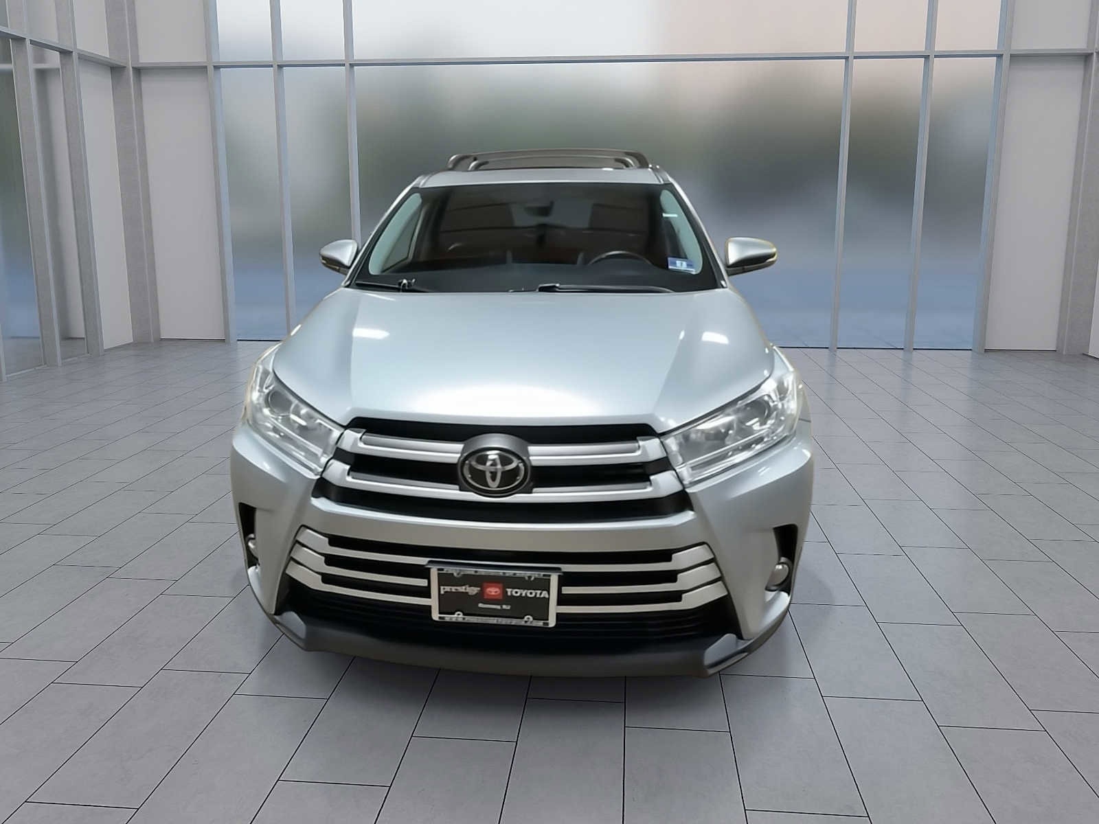 Thumbnail: 2019 Toyota Highlander - 3