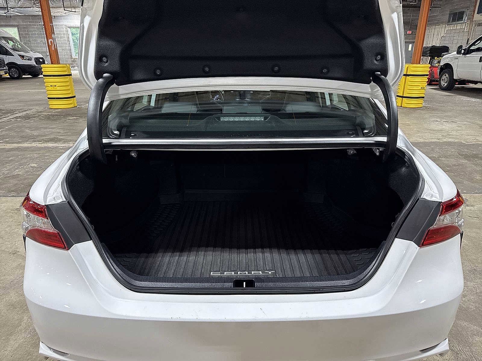 Thumbnail: 2020 Toyota Camry - 11