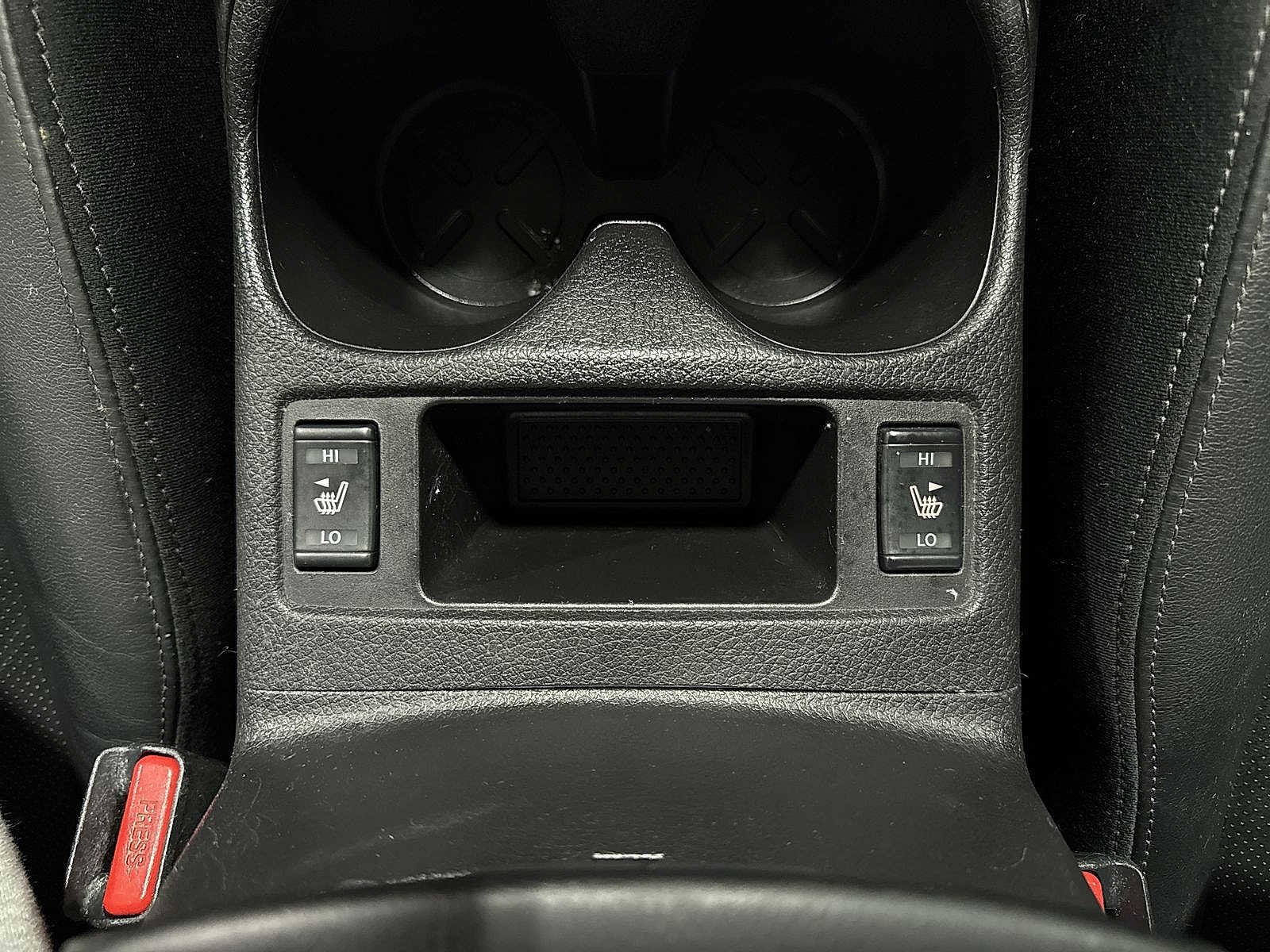 Thumbnail: 2015 Nissan Rogue - 32