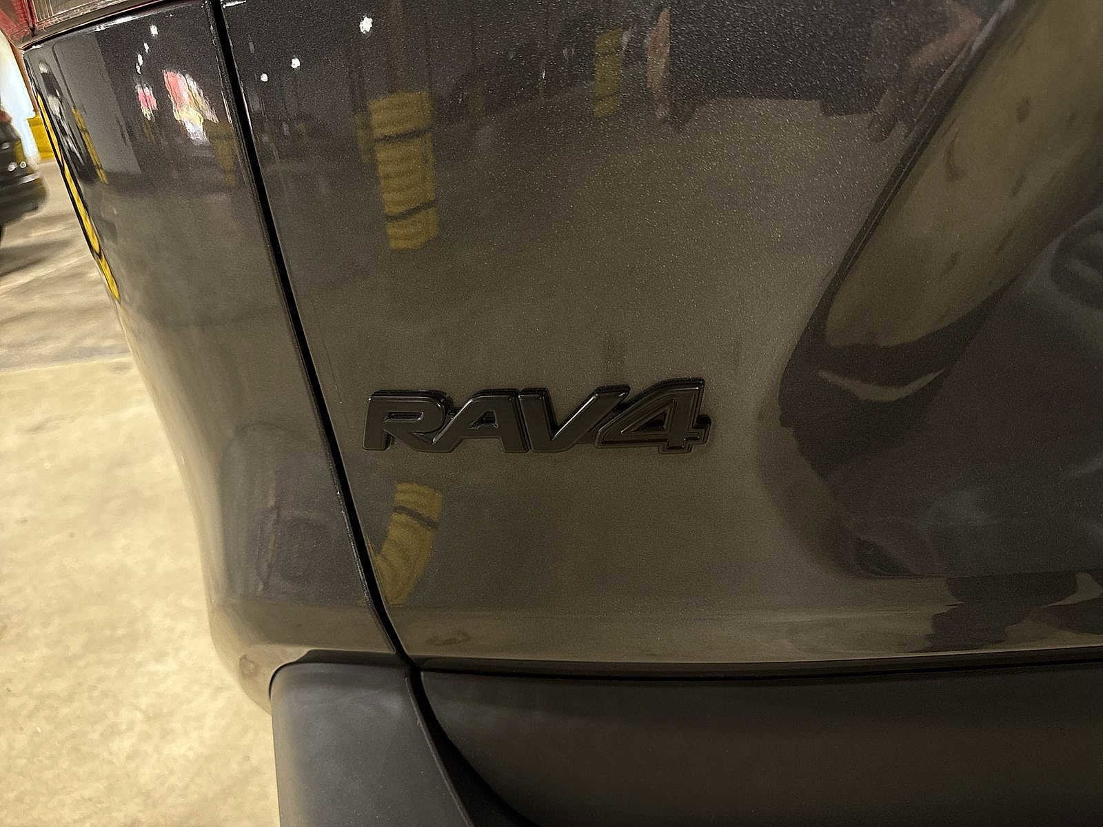 Thumbnail: 2023 Toyota RAV4 - 24