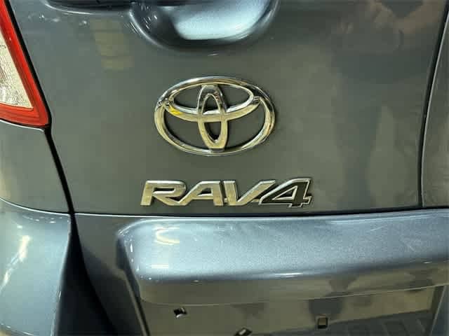 Thumbnail: 2011 Toyota RAV4 - 23