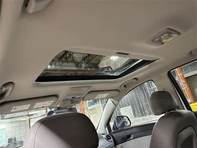 Thumbnail: 2009 Saturn VUE - 24