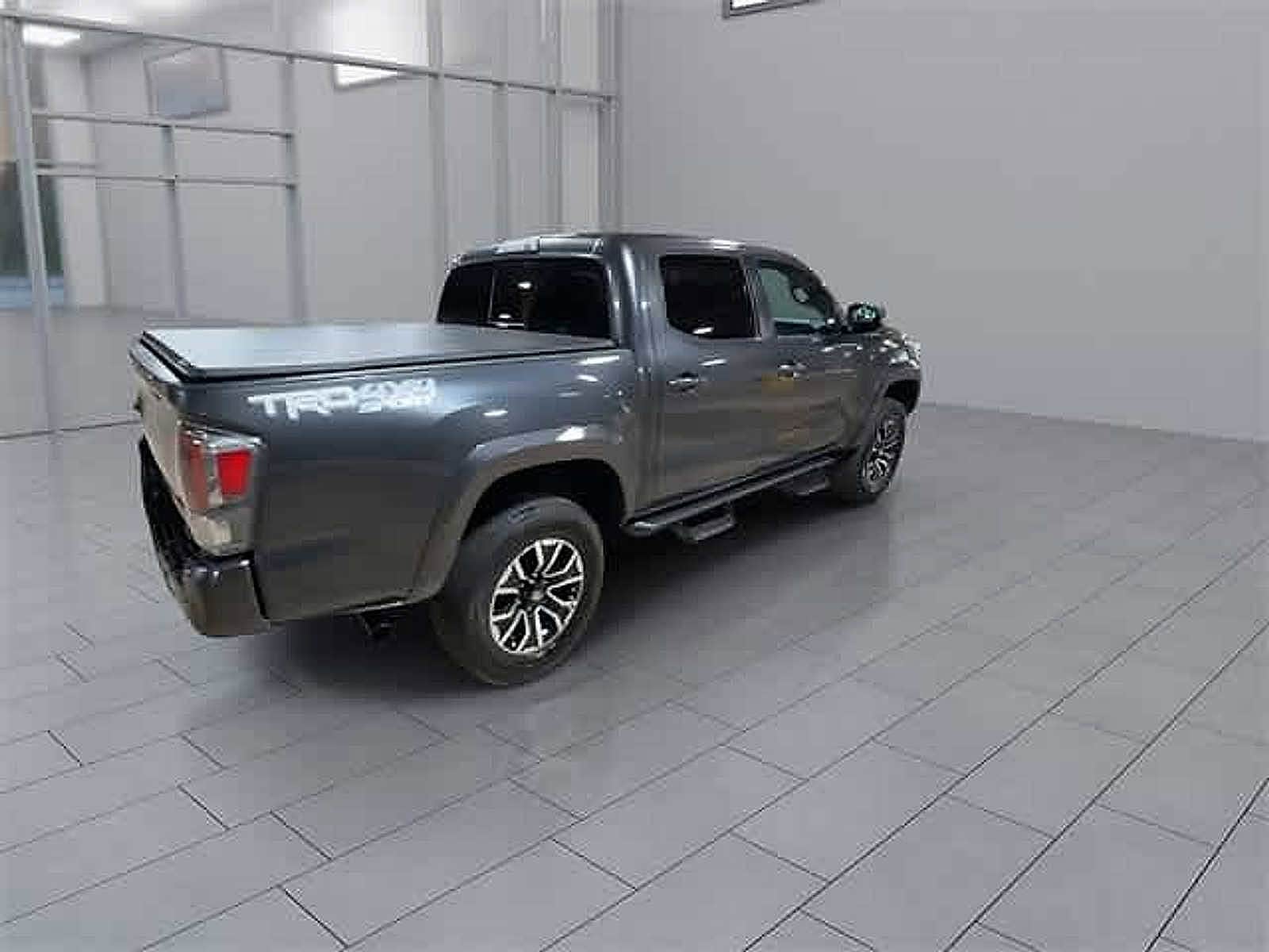 Thumbnail: 2022 Toyota Tacoma - 26