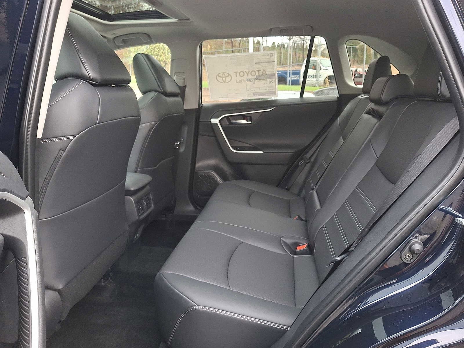 Thumbnail: 2025 Toyota RAV4 - 13