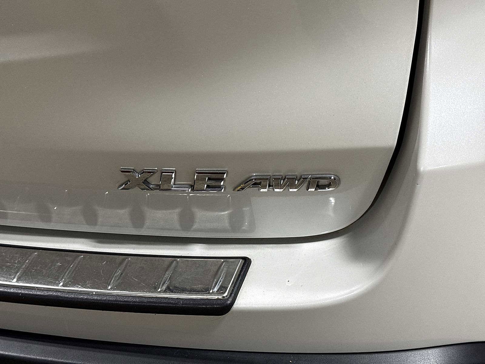 Thumbnail: 2017 Toyota Highlander - 29