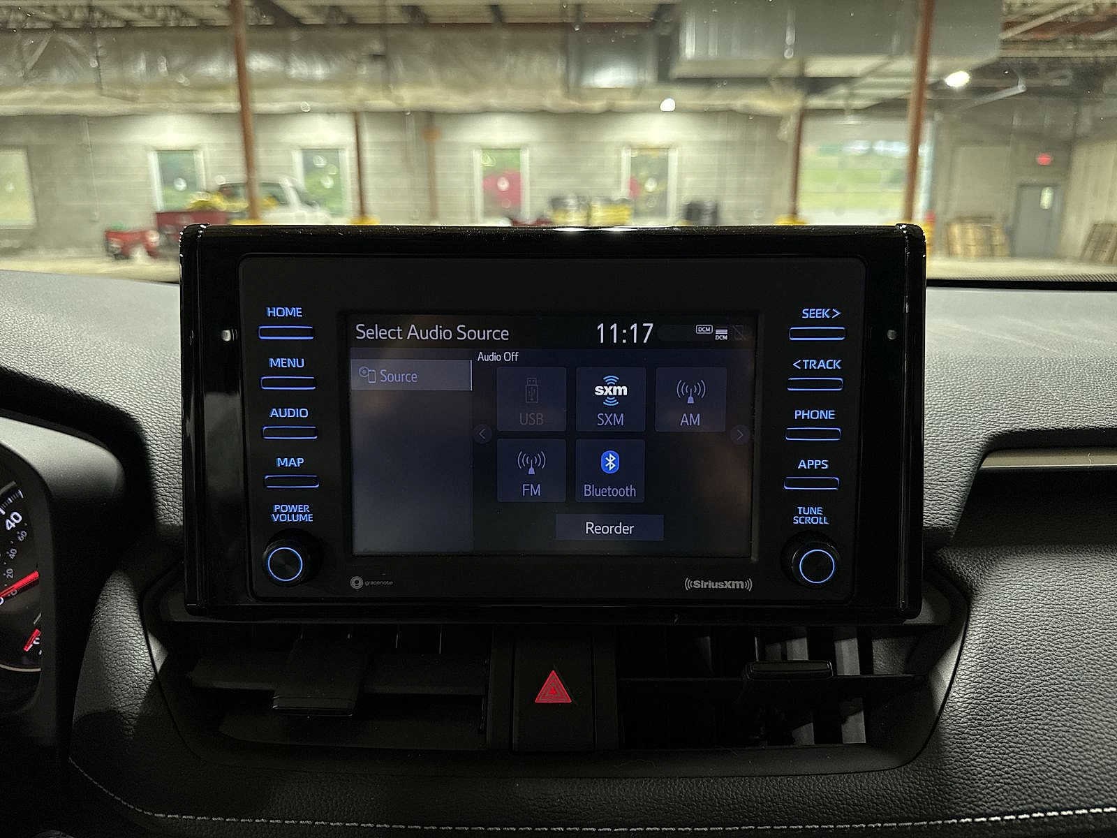 Thumbnail: 2022 Toyota RAV4 - 20