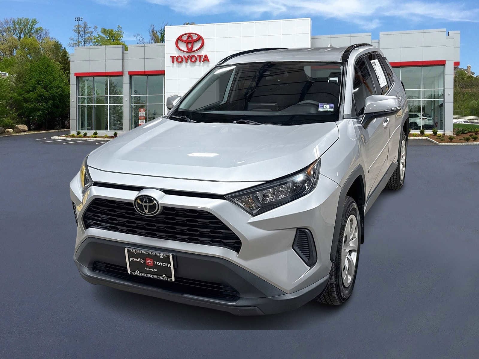 Thumbnail: 2019 Toyota RAV4 - 1