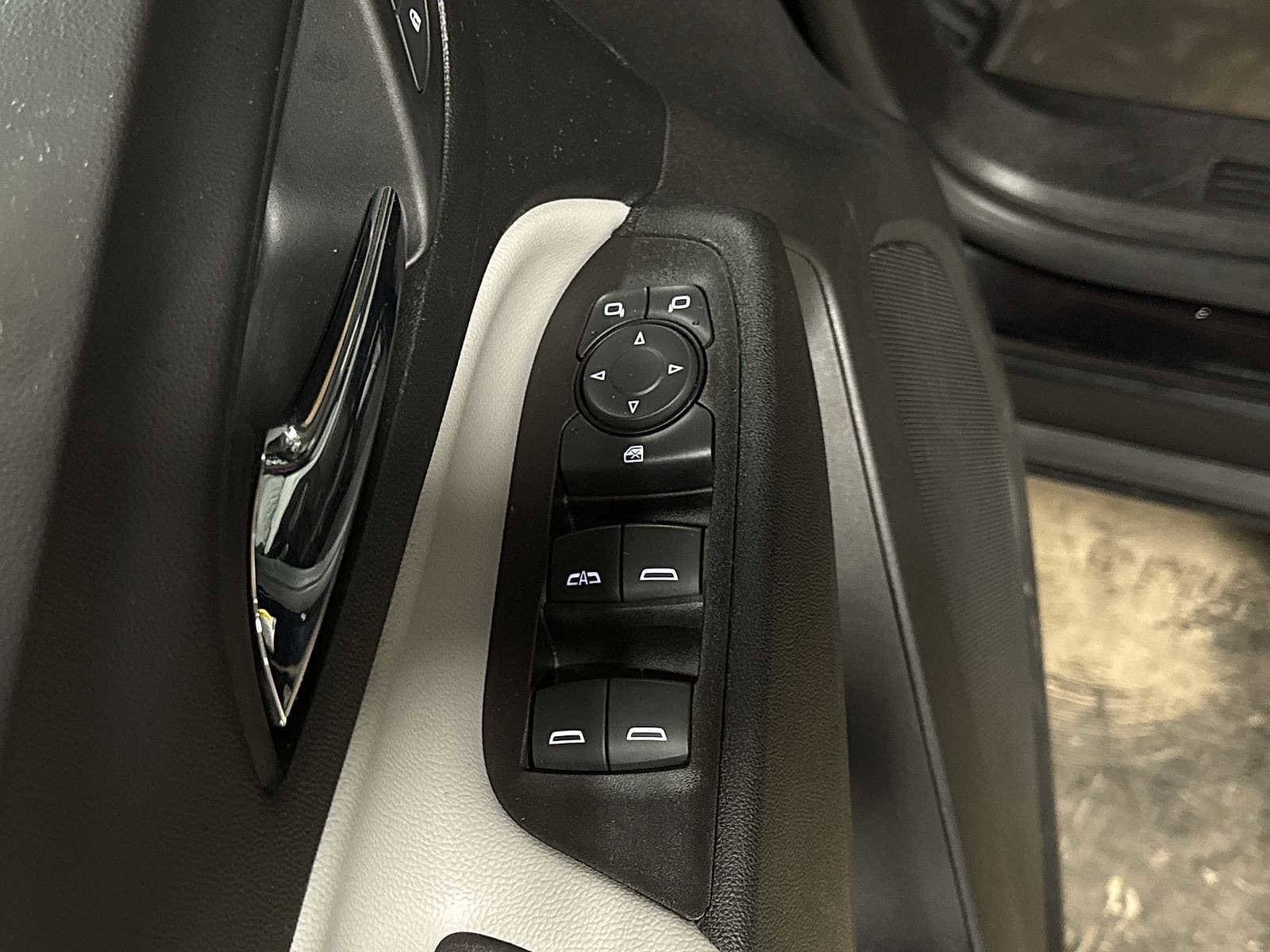 Thumbnail: 2021 Chevrolet Equinox - 22