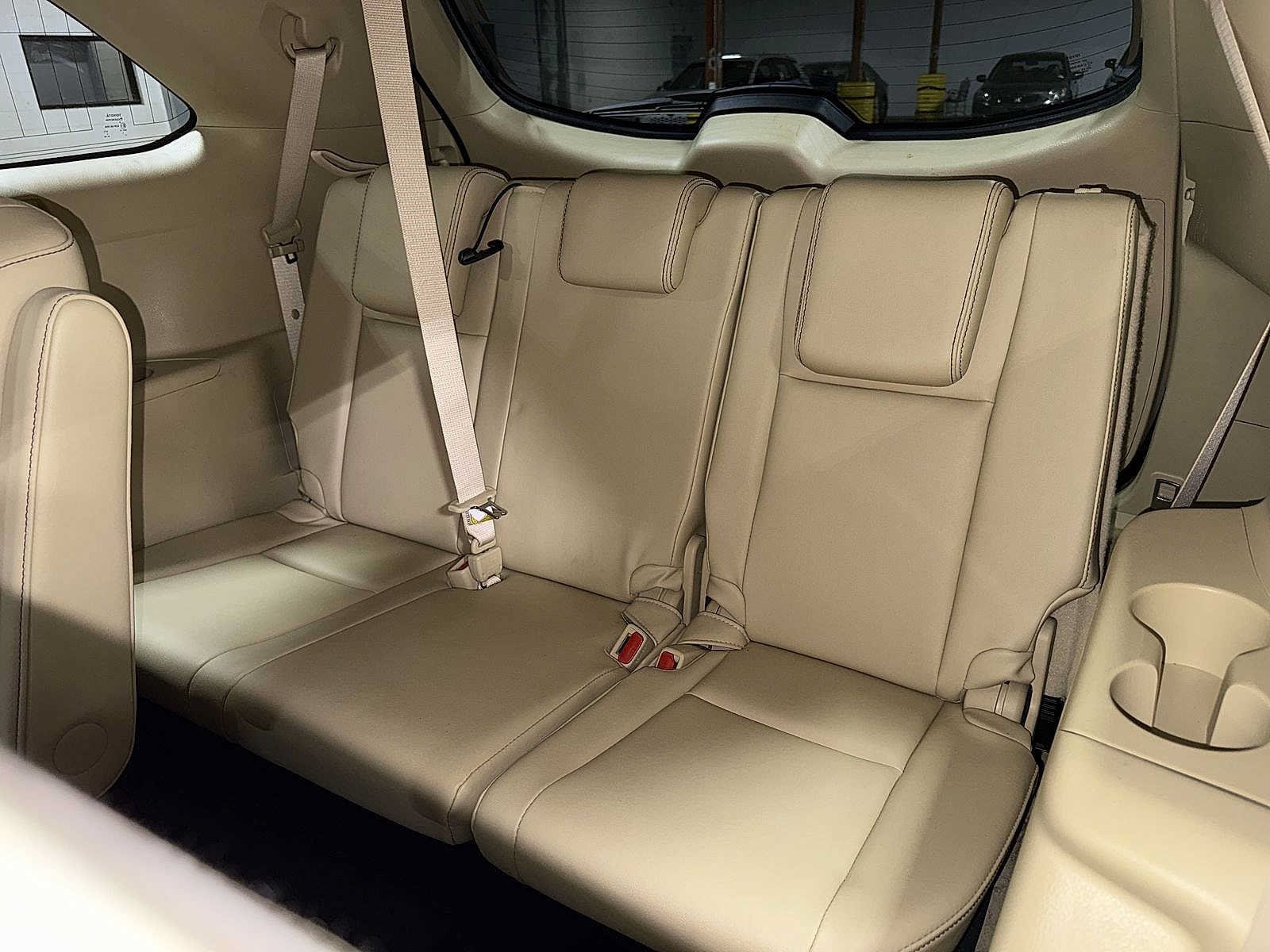 Thumbnail: 2017 Toyota Highlander - 18