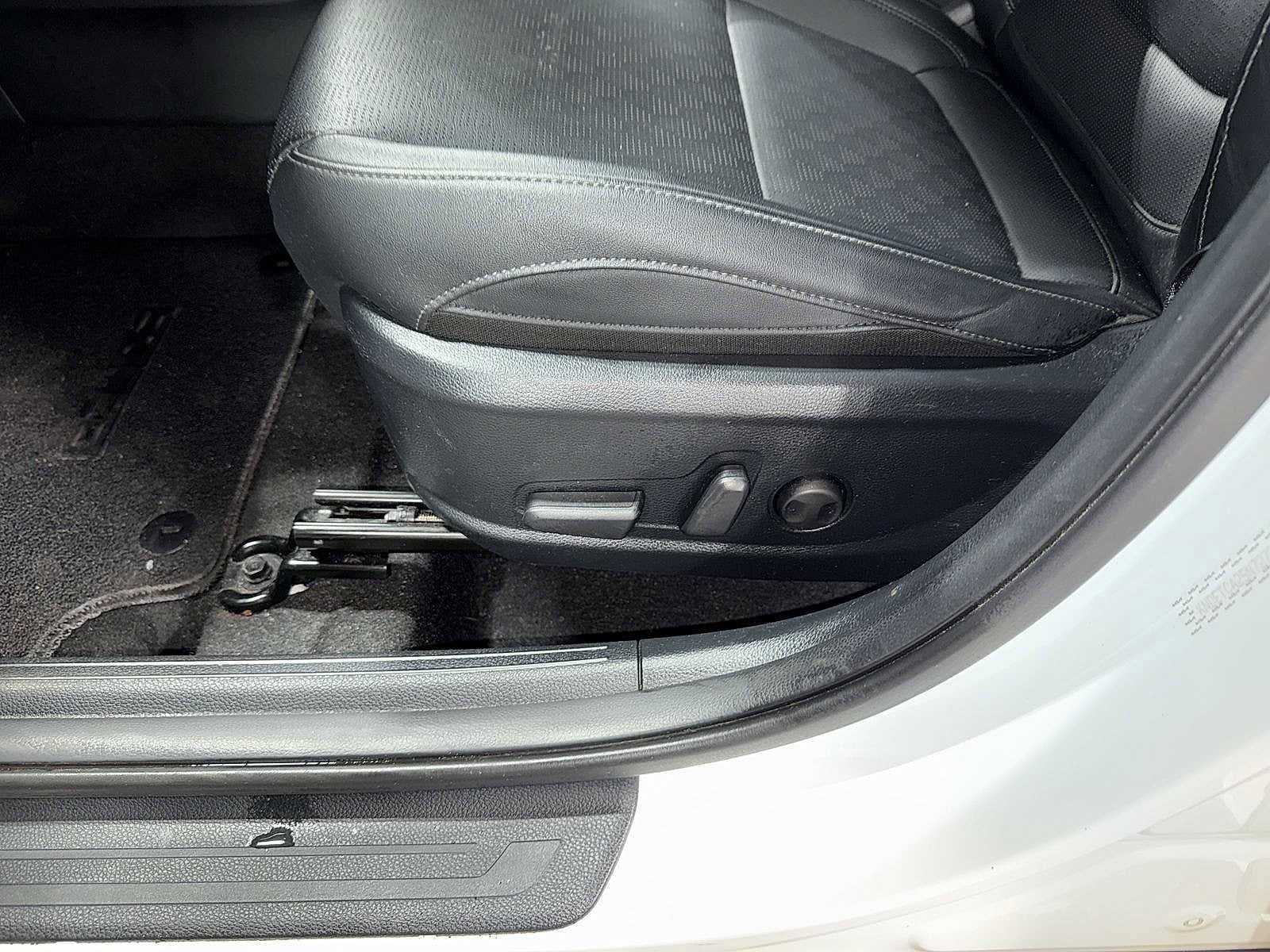 Thumbnail: 2022 Kia Seltos - 24