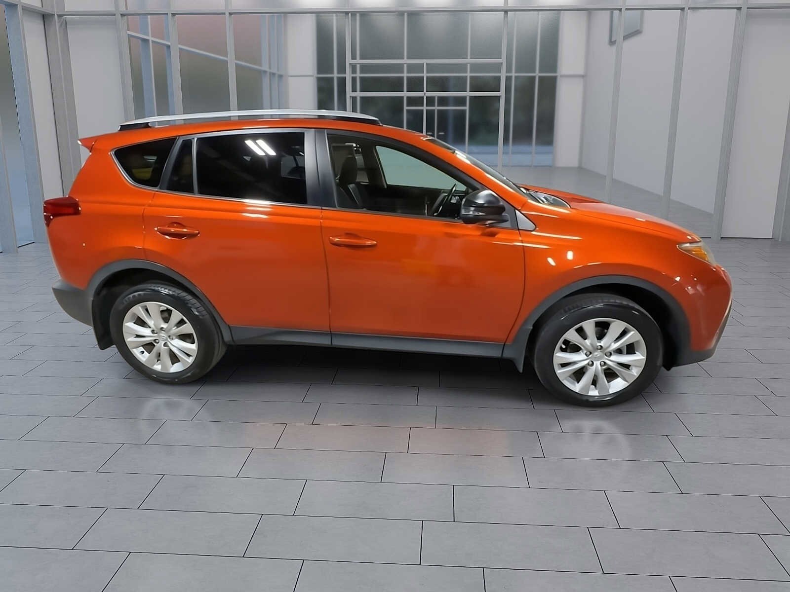 Thumbnail: 2015 Toyota RAV4 - 6