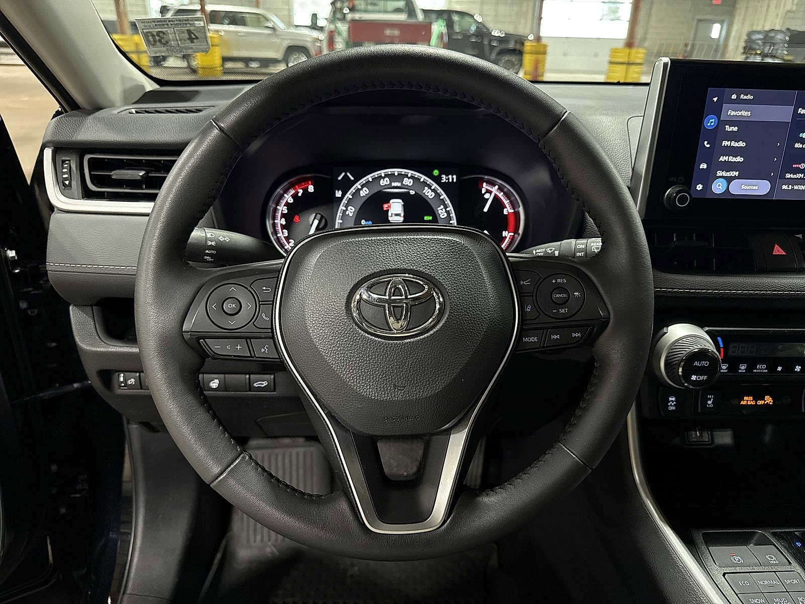 Thumbnail: 2025 Toyota RAV4 - 18