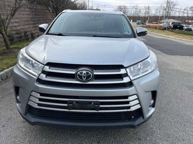 Thumbnail: 2019 Toyota Highlander - 2