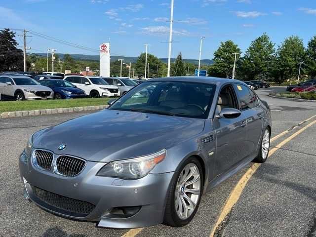 Thumbnail: 2006 BMW M5 - 1