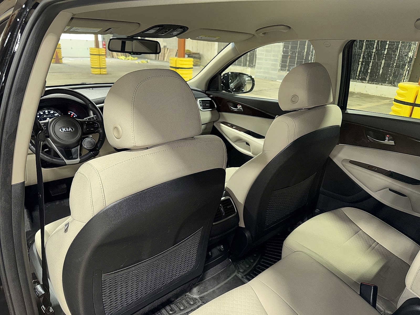 Thumbnail: 2018 Kia Sorento - 28