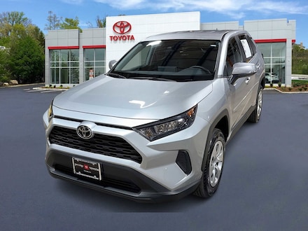 2022 Toyota RAV4 LE SUV 2022 Toyota RAV4 LE SUV