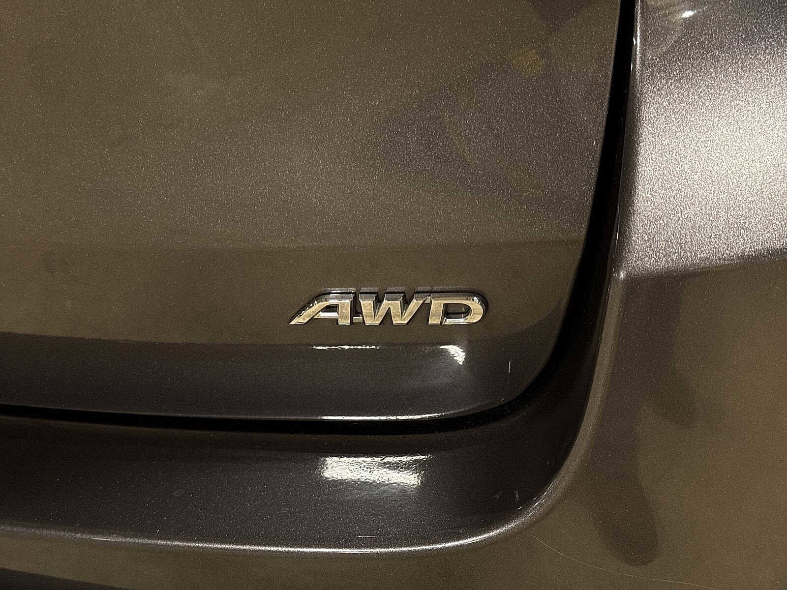 Thumbnail: 2019 Toyota Highlander - 26