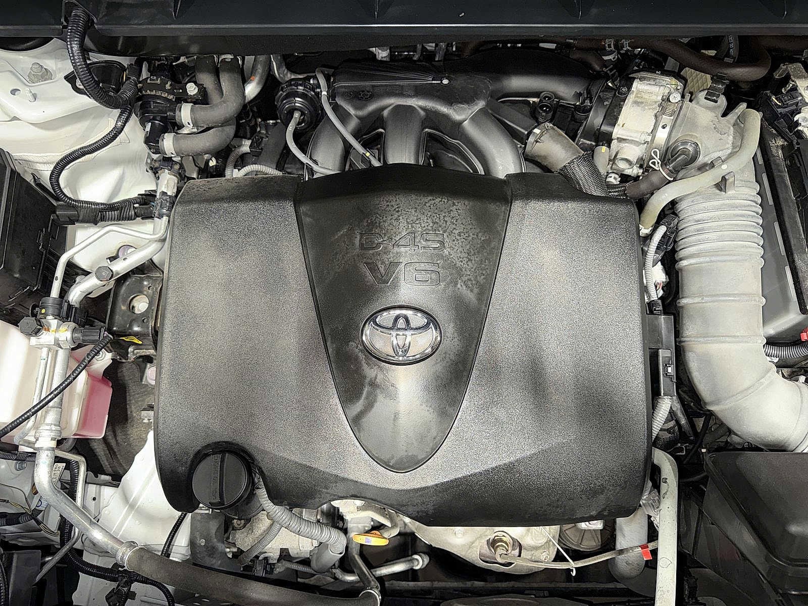 Thumbnail: 2021 Toyota Highlander - 12