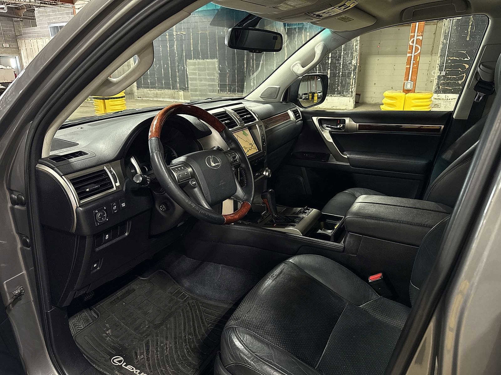 Thumbnail: 2010 Lexus GX - 31