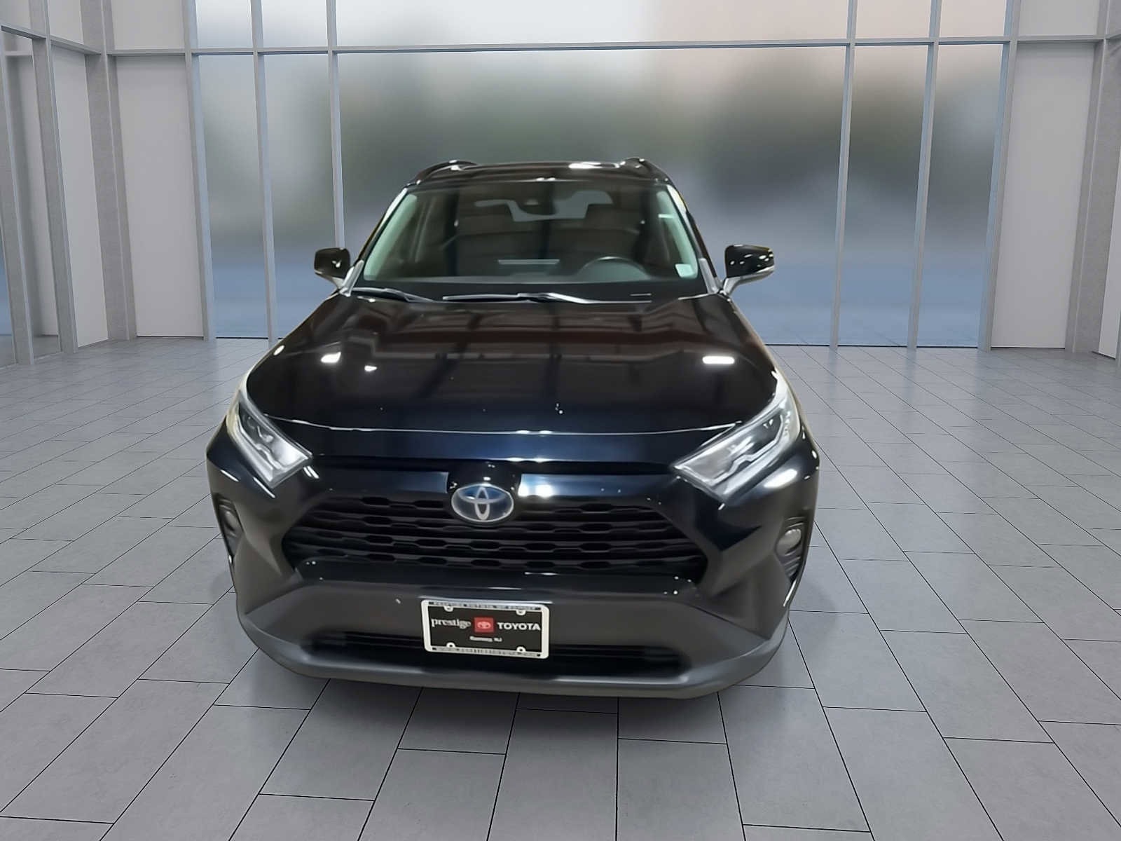 Thumbnail: 2019 Toyota RAV4 - 3