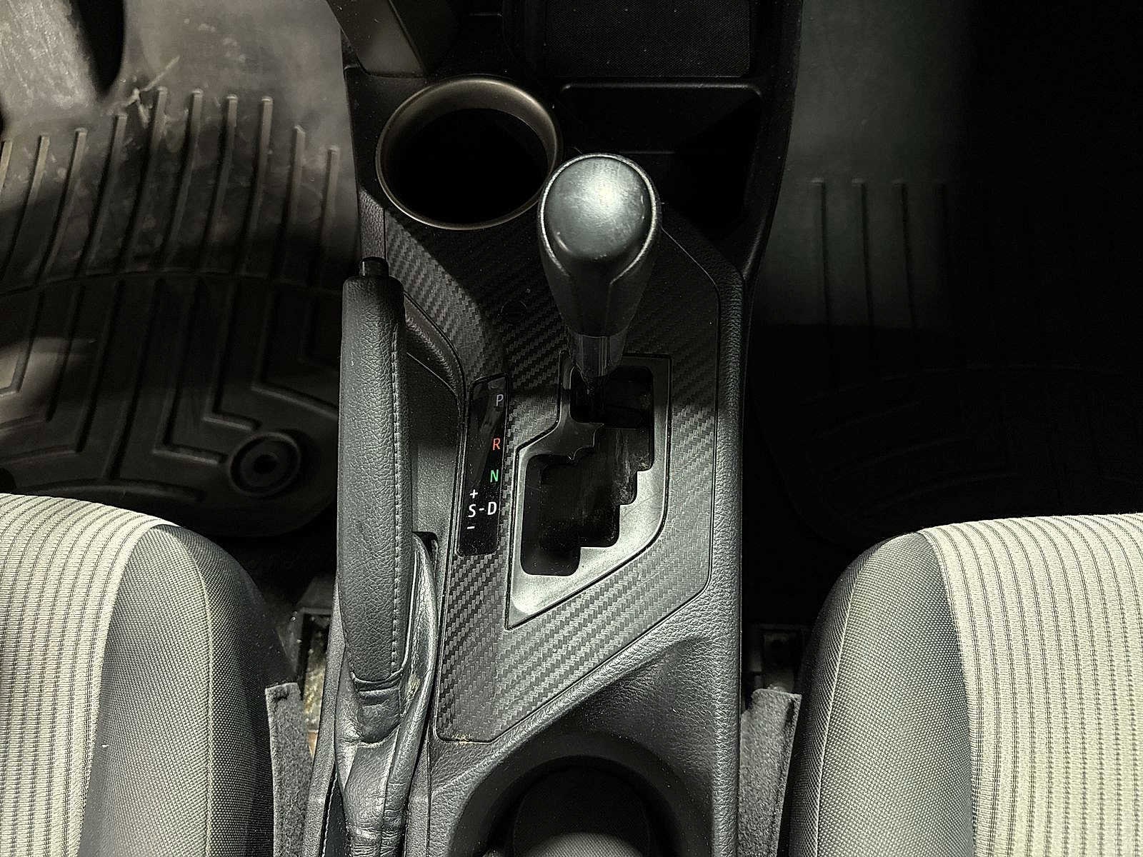 Thumbnail: 2013 Toyota RAV4 - 29