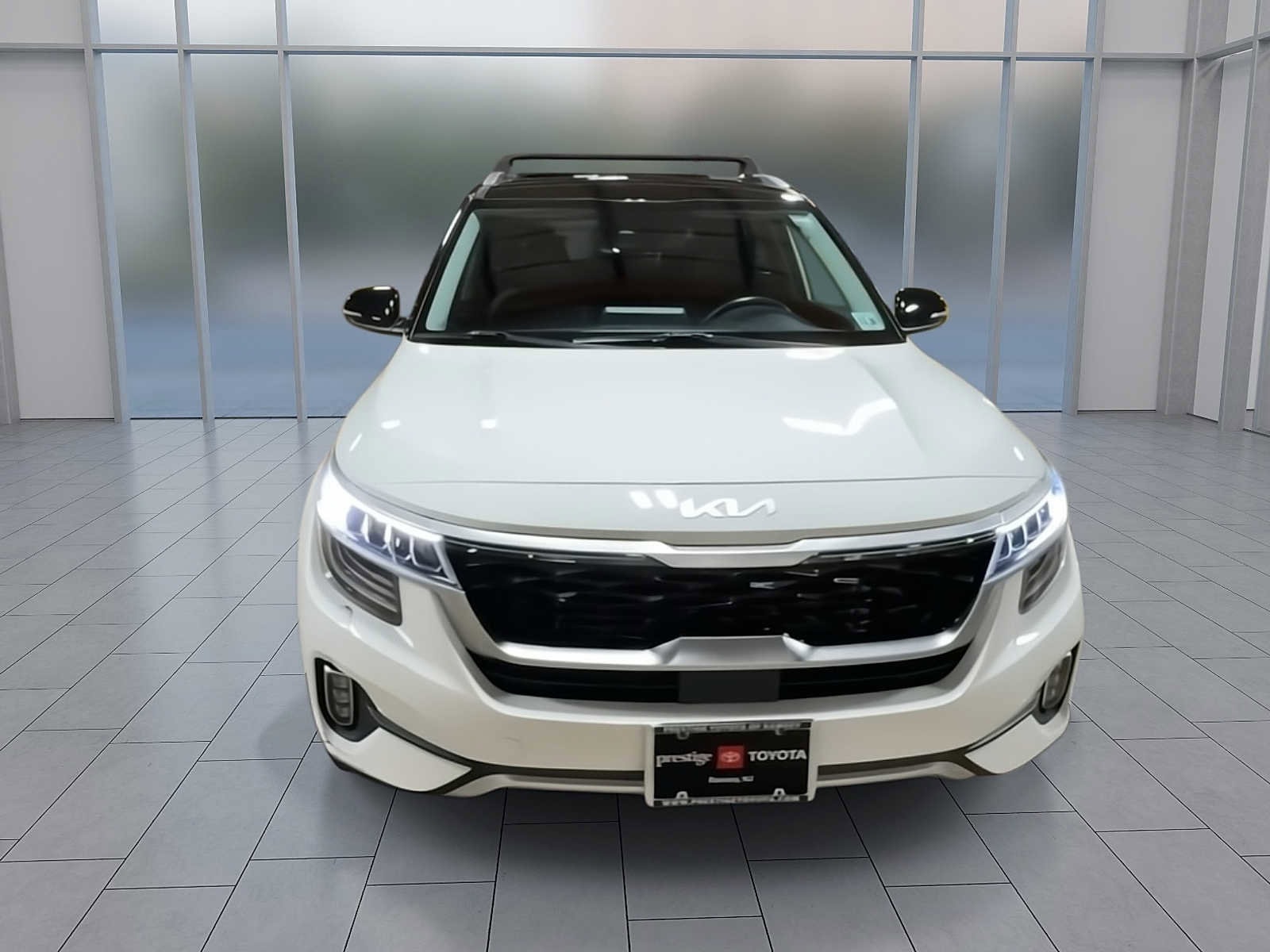 Thumbnail: 2022 Kia Seltos - 3