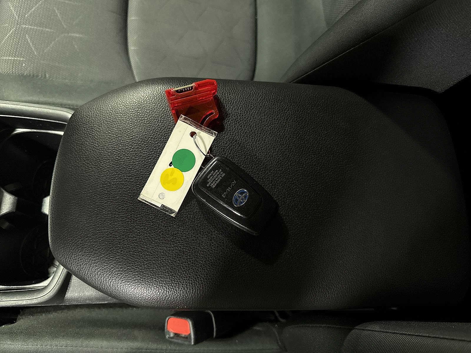 Thumbnail: 2019 Toyota RAV4 - 34