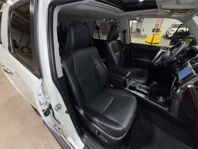 Thumbnail: 2023 Toyota 4Runner - 31