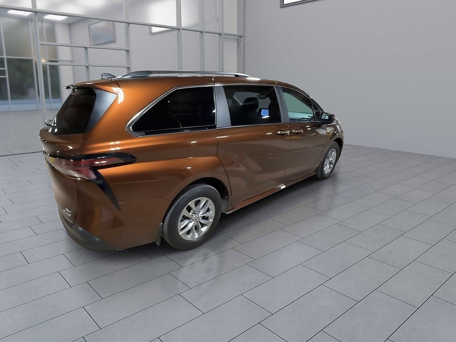 Thumbnail: 2023 Toyota Sienna - 8
