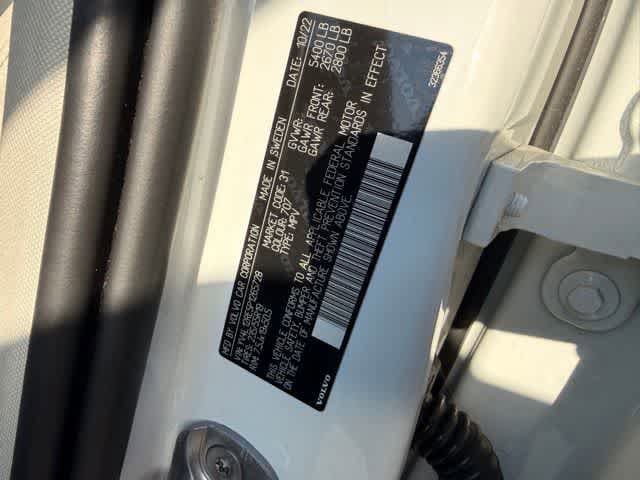 Thumbnail: 2023 Volvo XC60 - 8