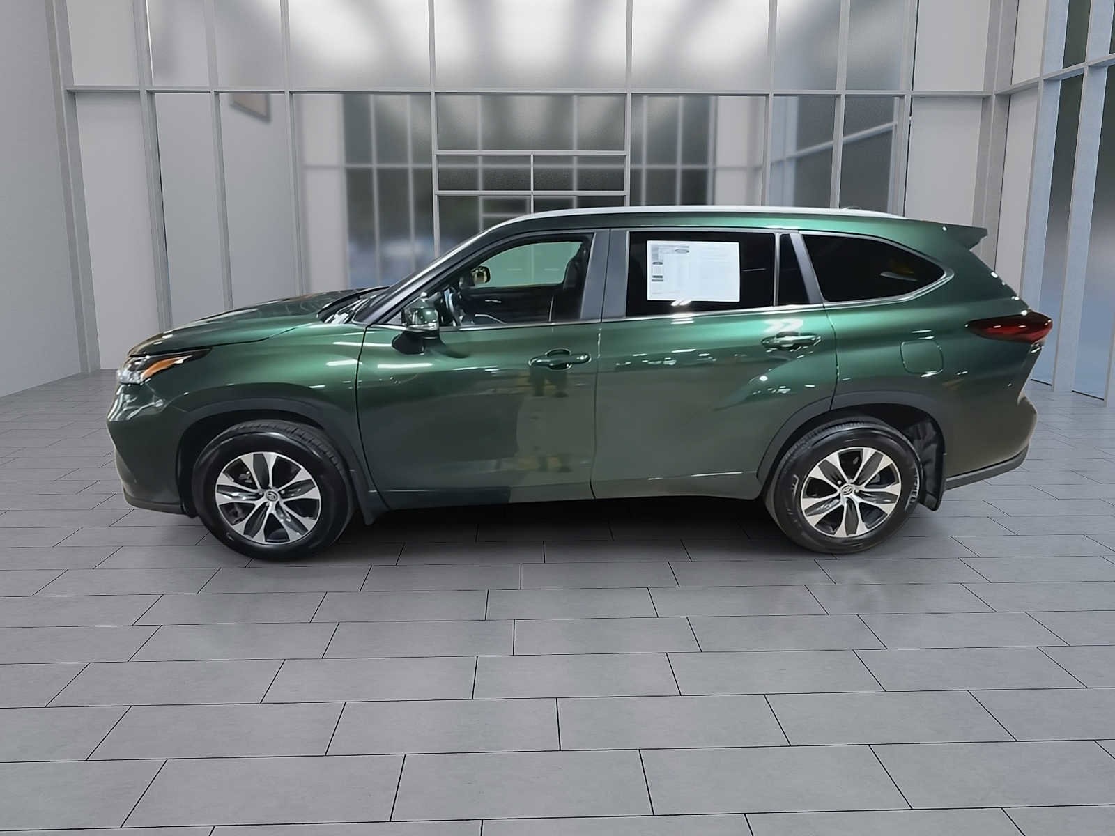 Thumbnail: 2025 Toyota Highlander - 5