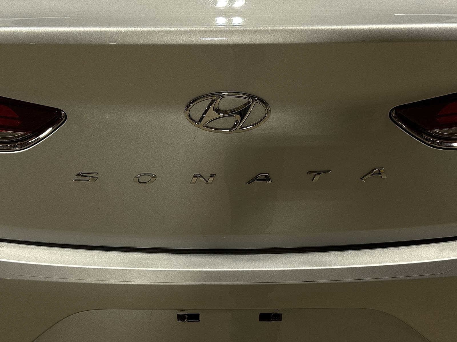 Thumbnail: 2018 Hyundai Sonata - 24