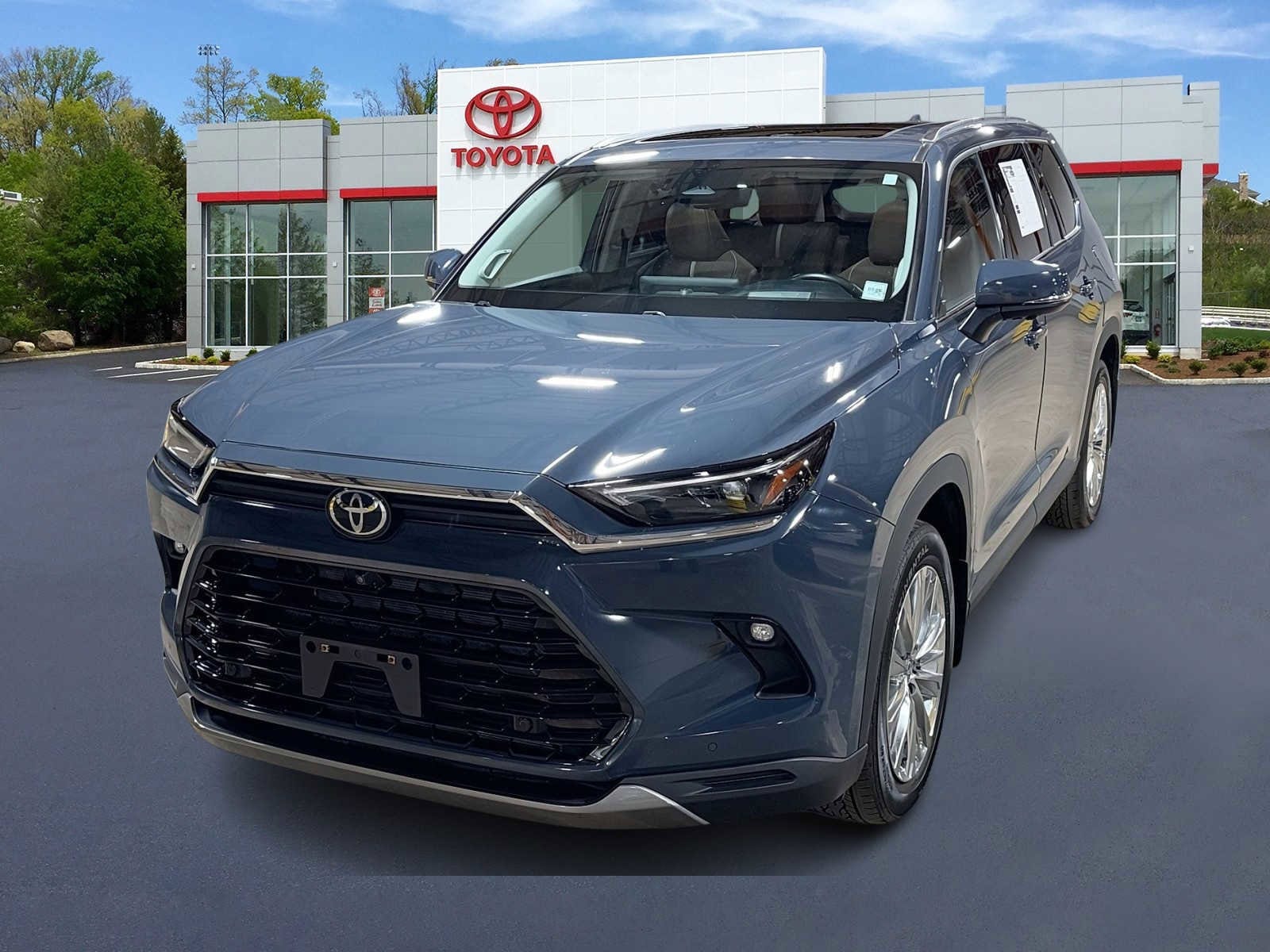Thumbnail: 2024 Toyota Grand Highlander - 1