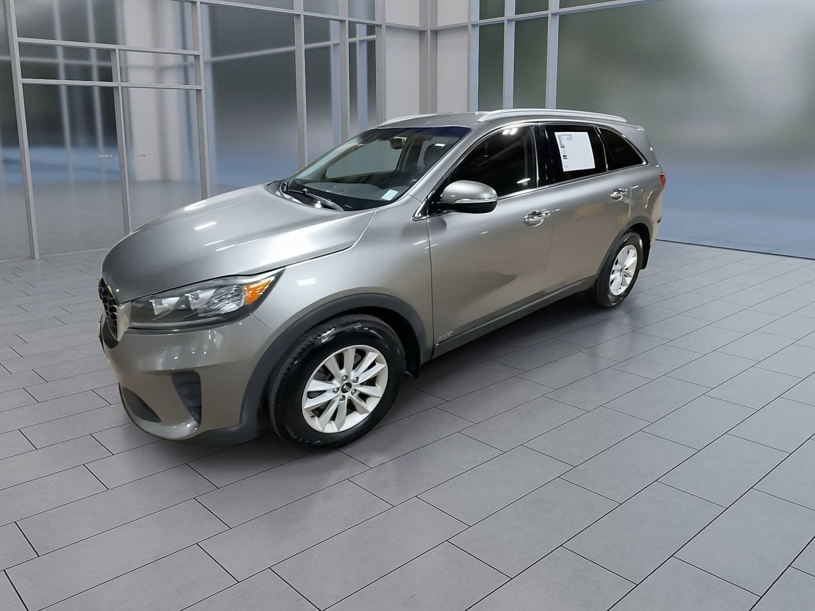 Thumbnail: 2019 Kia Sorento - 4