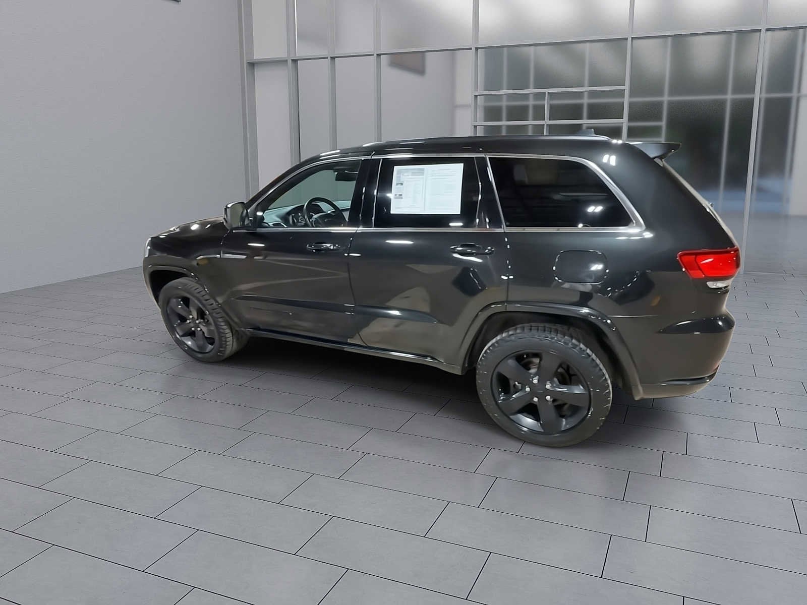 Thumbnail: 2015 Jeep Grand Cherokee - 6