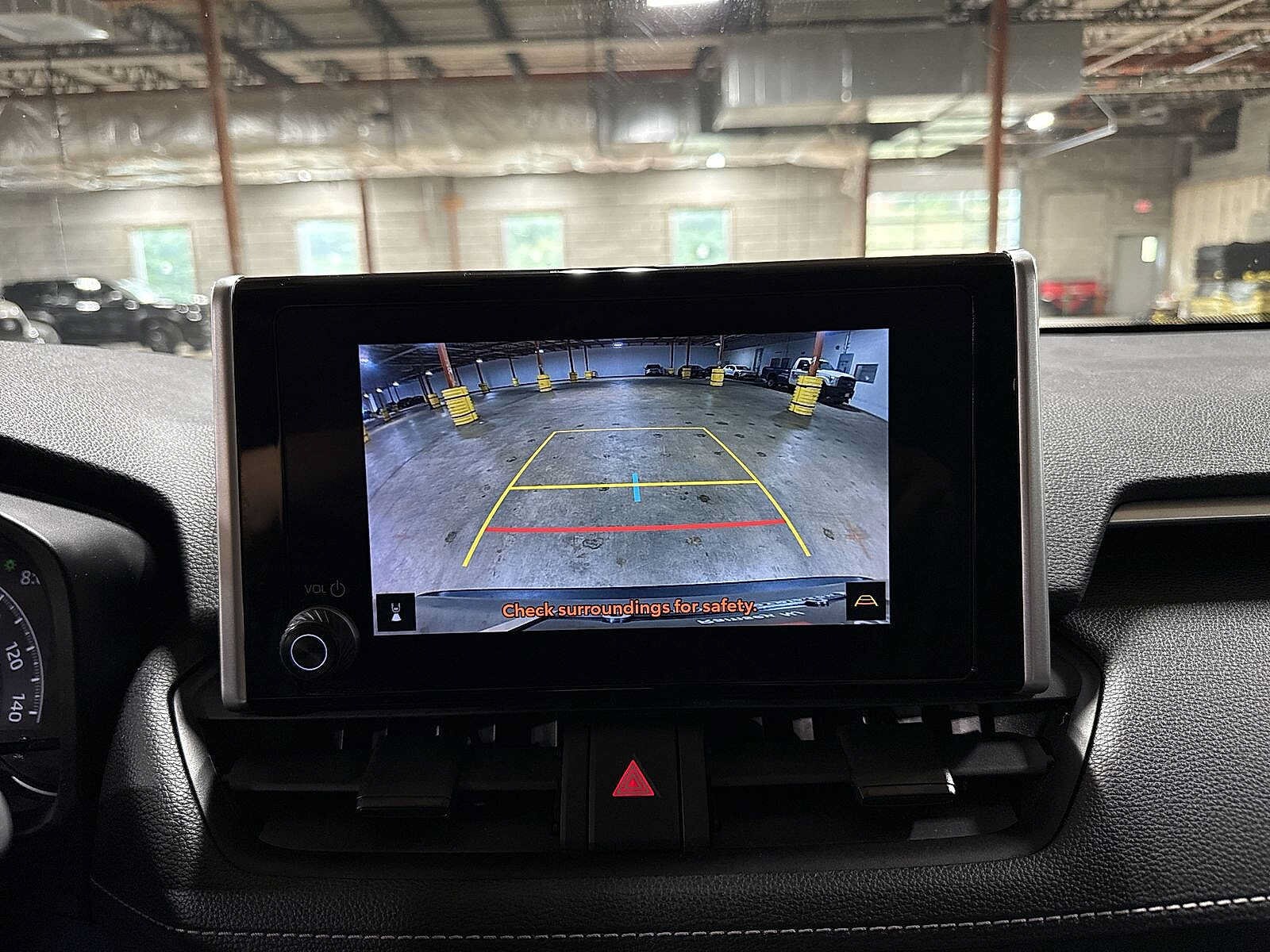 2023 Toyota RAV4 LE - Photo 23