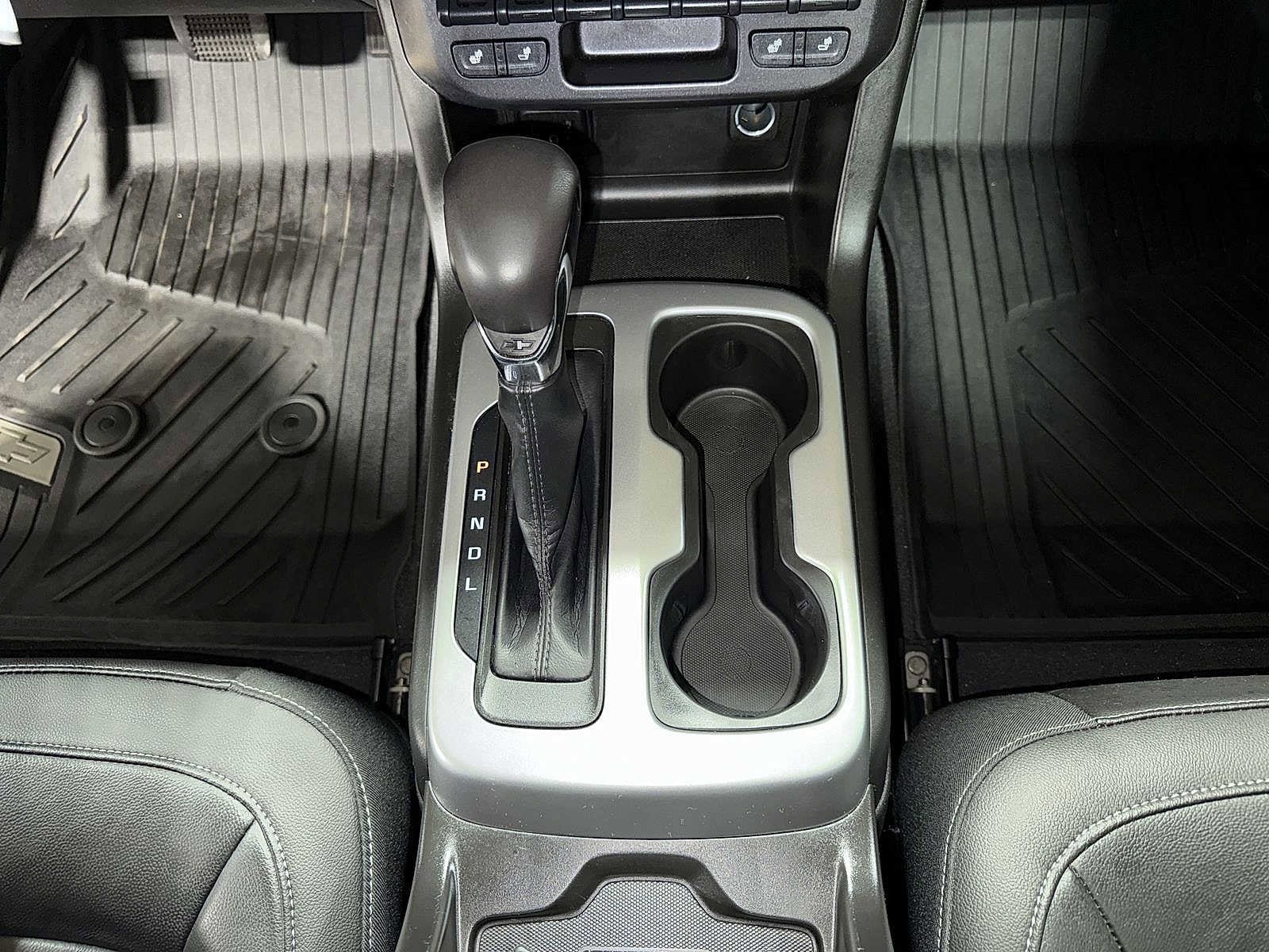 Thumbnail: 2022 Chevrolet Colorado - 32