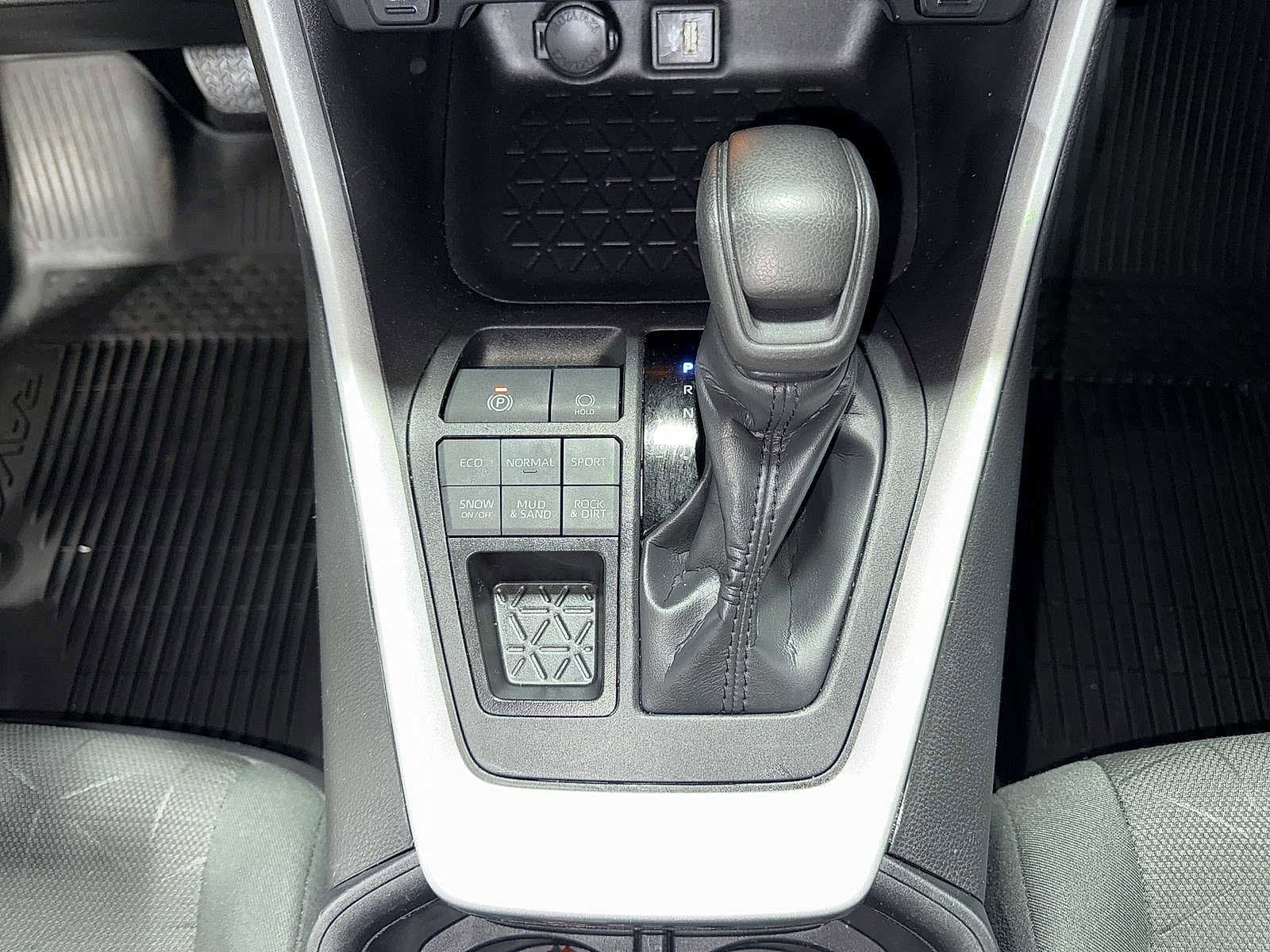 Thumbnail: 2024 Toyota RAV4 - 30