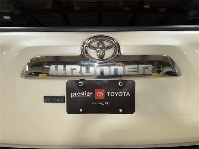 Thumbnail: 2014 Toyota 4Runner - 27