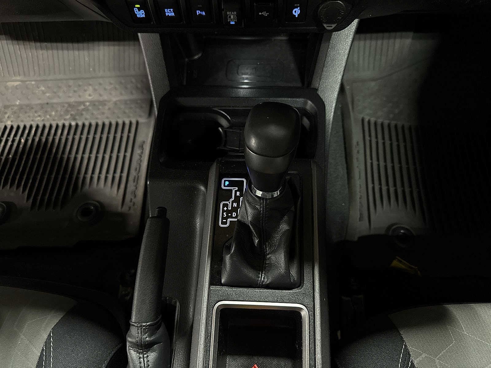 Thumbnail: 2022 Toyota Tacoma - 31