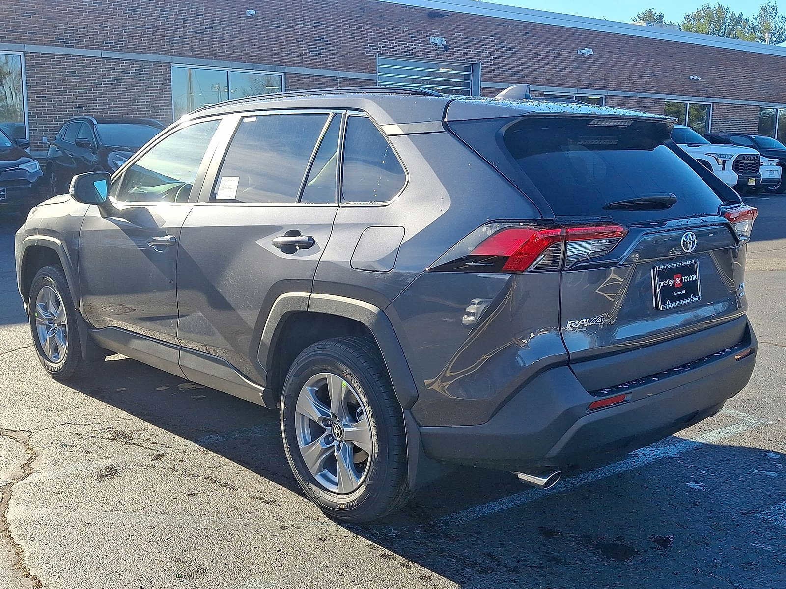 Thumbnail: 2025 Toyota RAV4 - 17