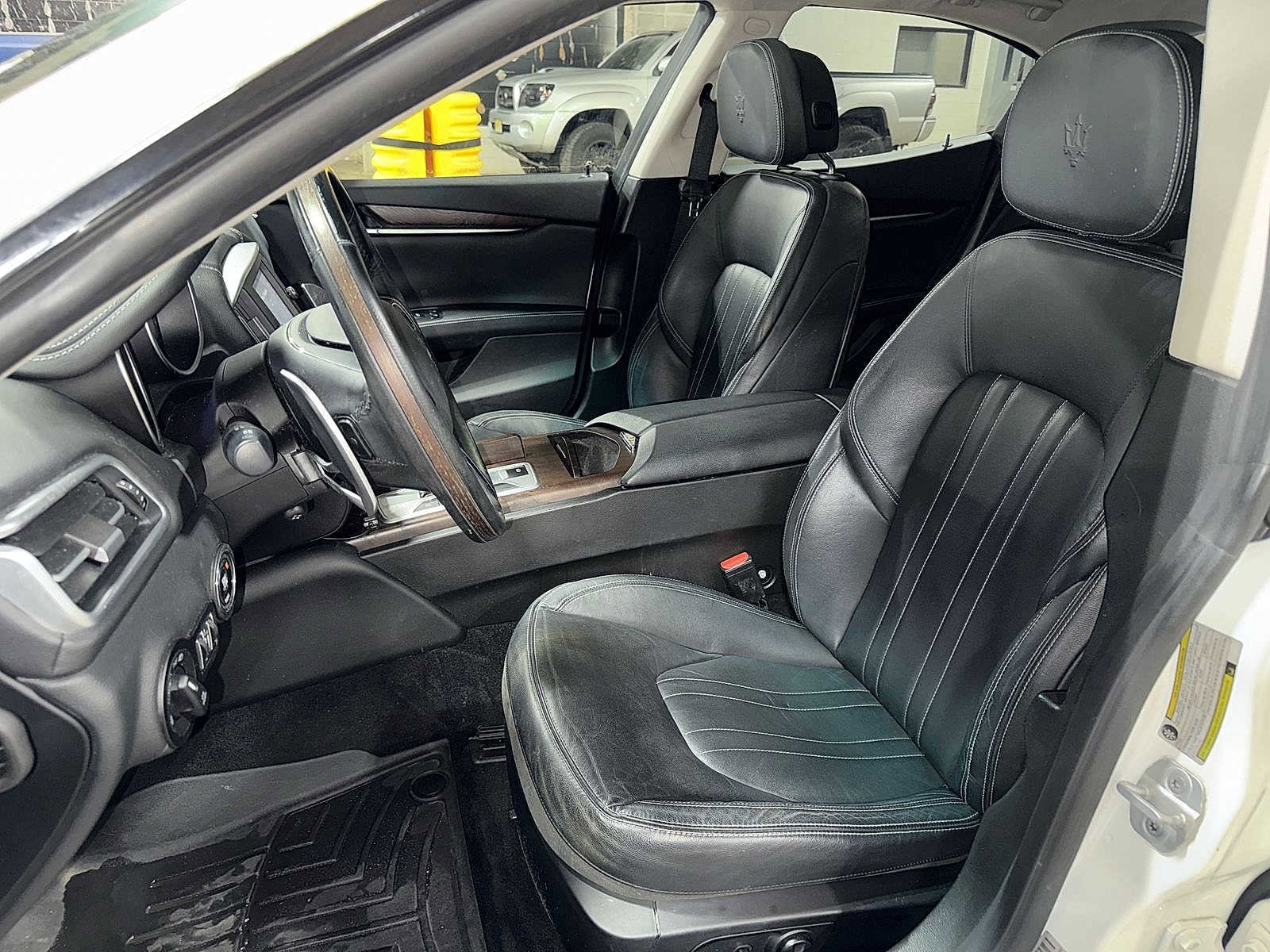 Thumbnail: 2015 Maserati Ghibli - 15