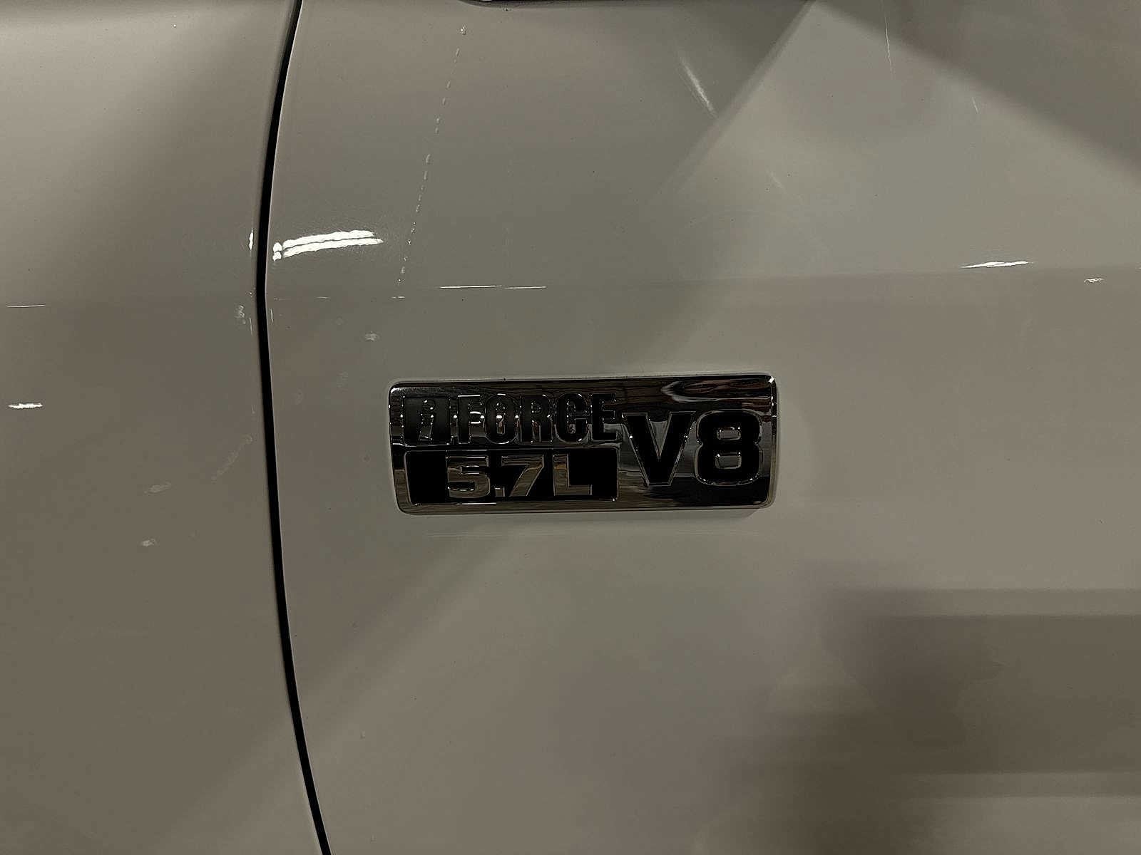 Thumbnail: 2019 Toyota Tundra - 28