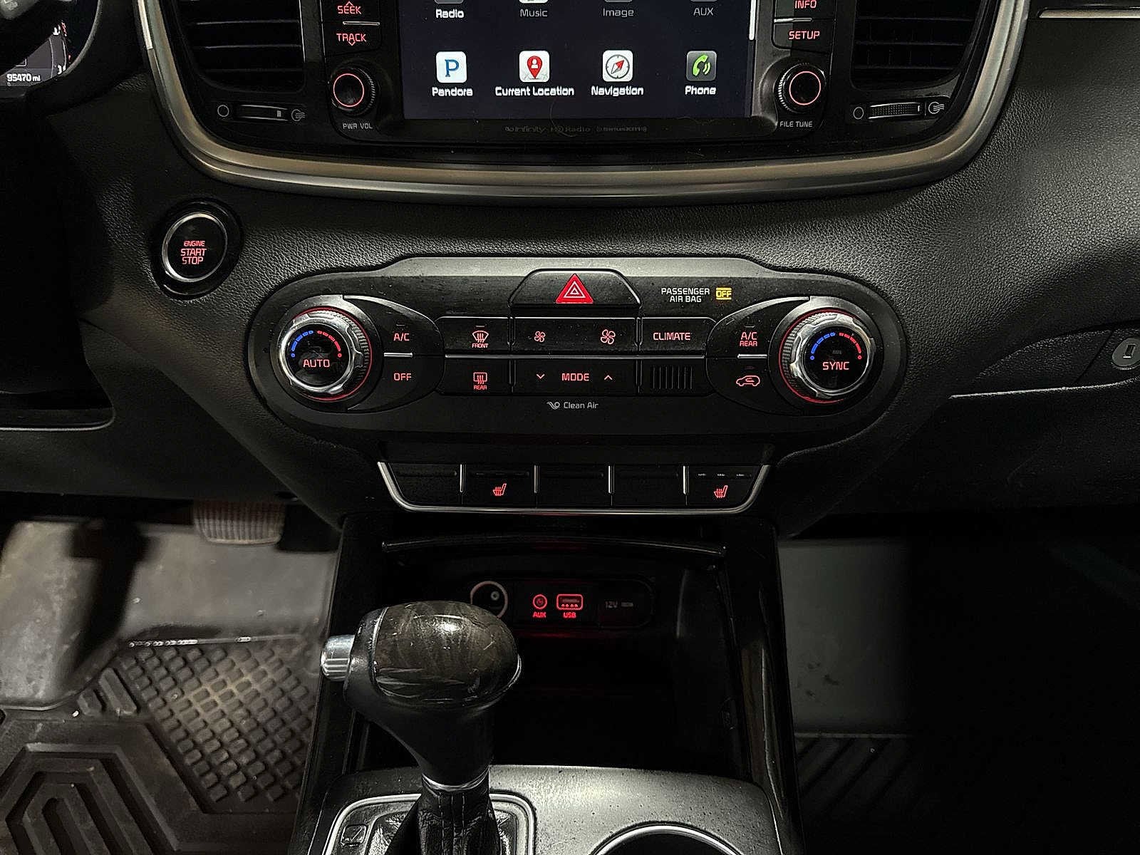 Thumbnail: 2016 Kia Sorento - 23