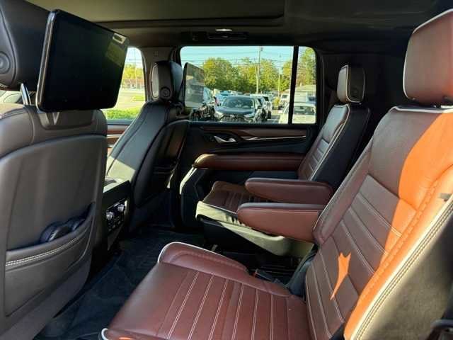Thumbnail: 2023 GMC Yukon XL - 8